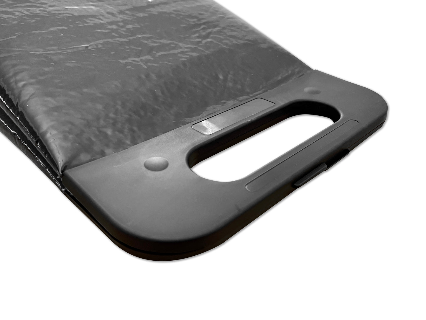 Snap top insulated beverage carrier in all black, exterior of handle showing close up